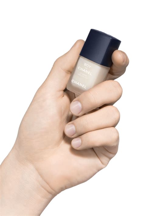 boys De Chanel nail polish